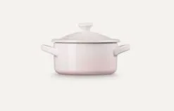Le Creuset Mini Braad-/Stoofpan Bloem 10 Cm - Shell Pink - 250 Ml - Aardewerk -meubels winkel product 1013110