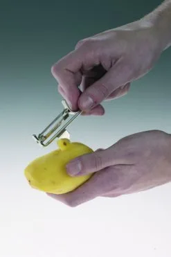 Westmark Dunschiller Famos Met Ontkiemer - Inox - 15.7x4.1x0.7 Cm -meubels winkel product 116386