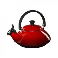 Le Creuset Fluitketel 1.5 L Zen Kersenrood - Aardewerk