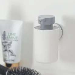 Tiger Urban Zeepdispenser Hangend Wit 8 Tiger Urban Zeepdispenser Hangend Wit -meubels winkel product 665621