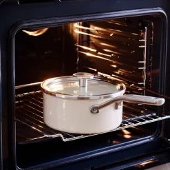 KitchenAid Kookpot Steelpan Steel Core 18cm Ecru -meubels winkel product 892763