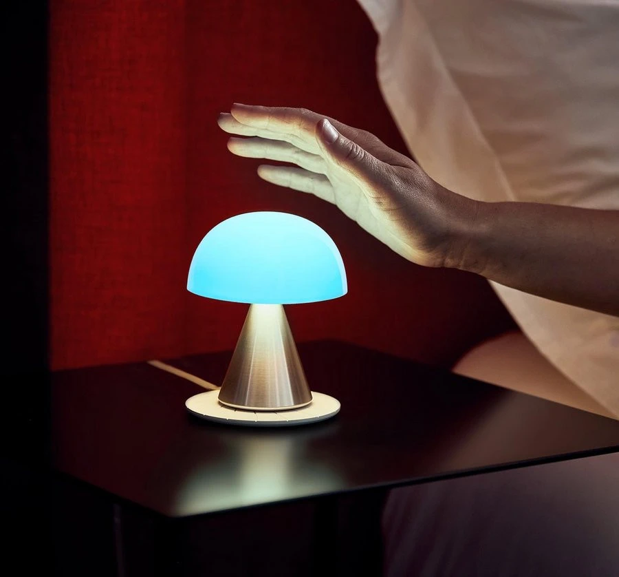 Lexon Mina M Tafellamp LED Met Dimmer 9x11 Cm - Gun Metal 6 Lexon Mina M Tafellamp LED Met Dimmer 9x11 Cm - Gun Metal - Afbeelding 4