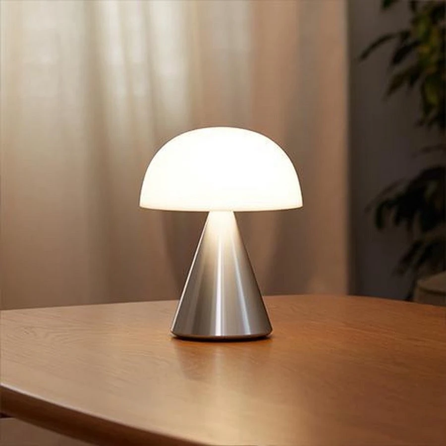 Lexon Mina Tafellamp LED L Alu Poli 14x17 Cm - Met Dimmer 11 Lexon Mina Tafellamp LED L Alu Poli 14x17 Cm - Met Dimmer - Afbeelding 9