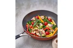 Cosy & Trendy Cosy&Trendy Wokpan Cerapro 28 Cm Recycled Aluminium - Terracotta 5 Cosy & Trendy Cosy&Trendy Wokpan Cerapro 28 Cm Recycled Aluminium - Terracotta -meubels winkel product 957885